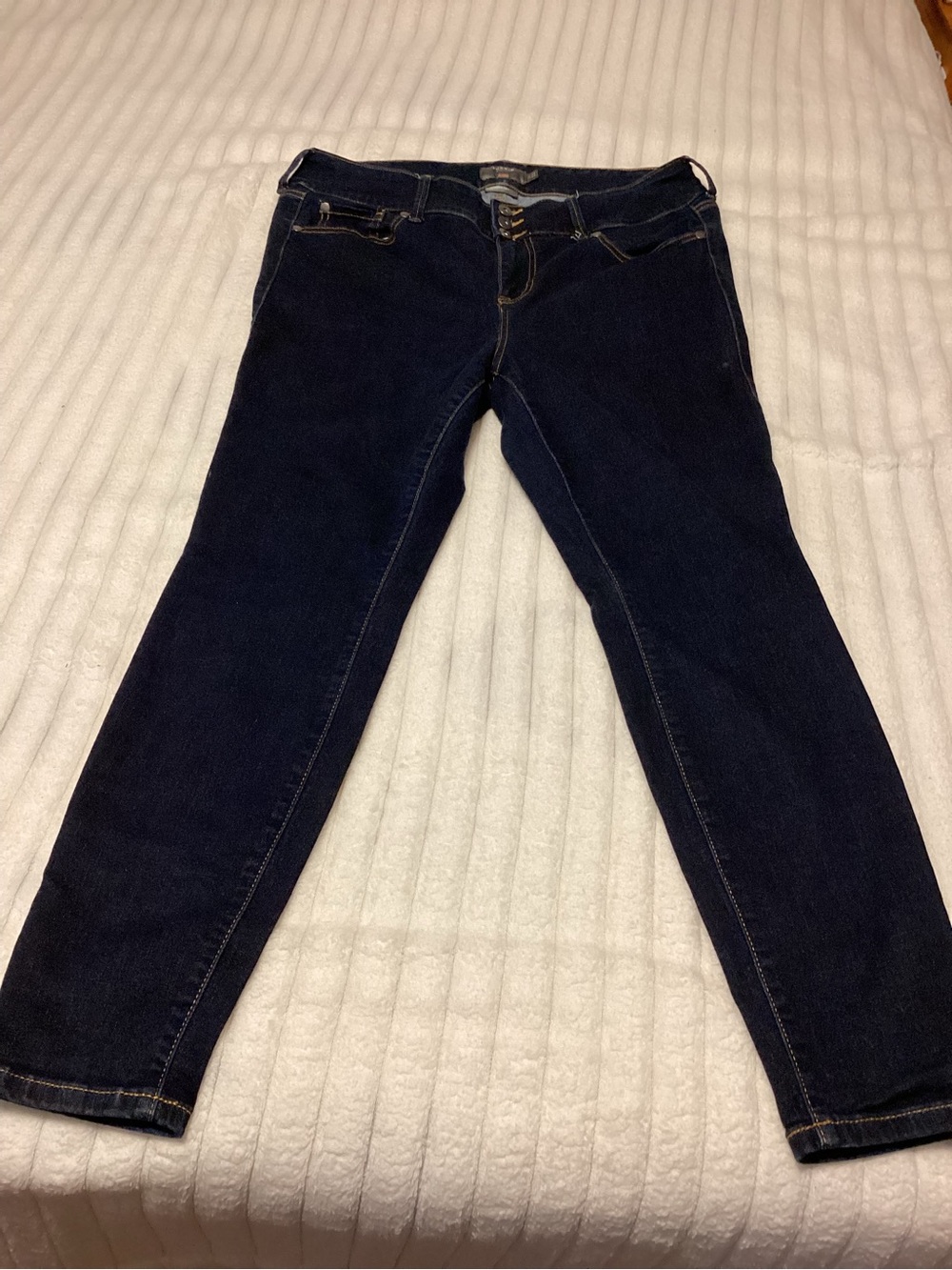 torrid Dark Indigo Super Soft Jeggings Jeans, EUC, size 16R